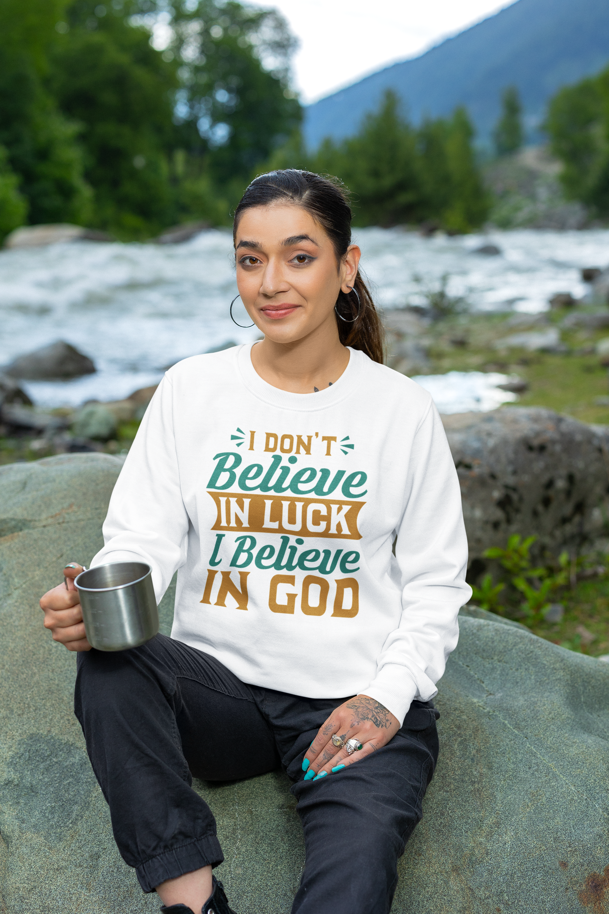 I don't Believe In Luck, I Believe In God - Crewneck Sweatshirt