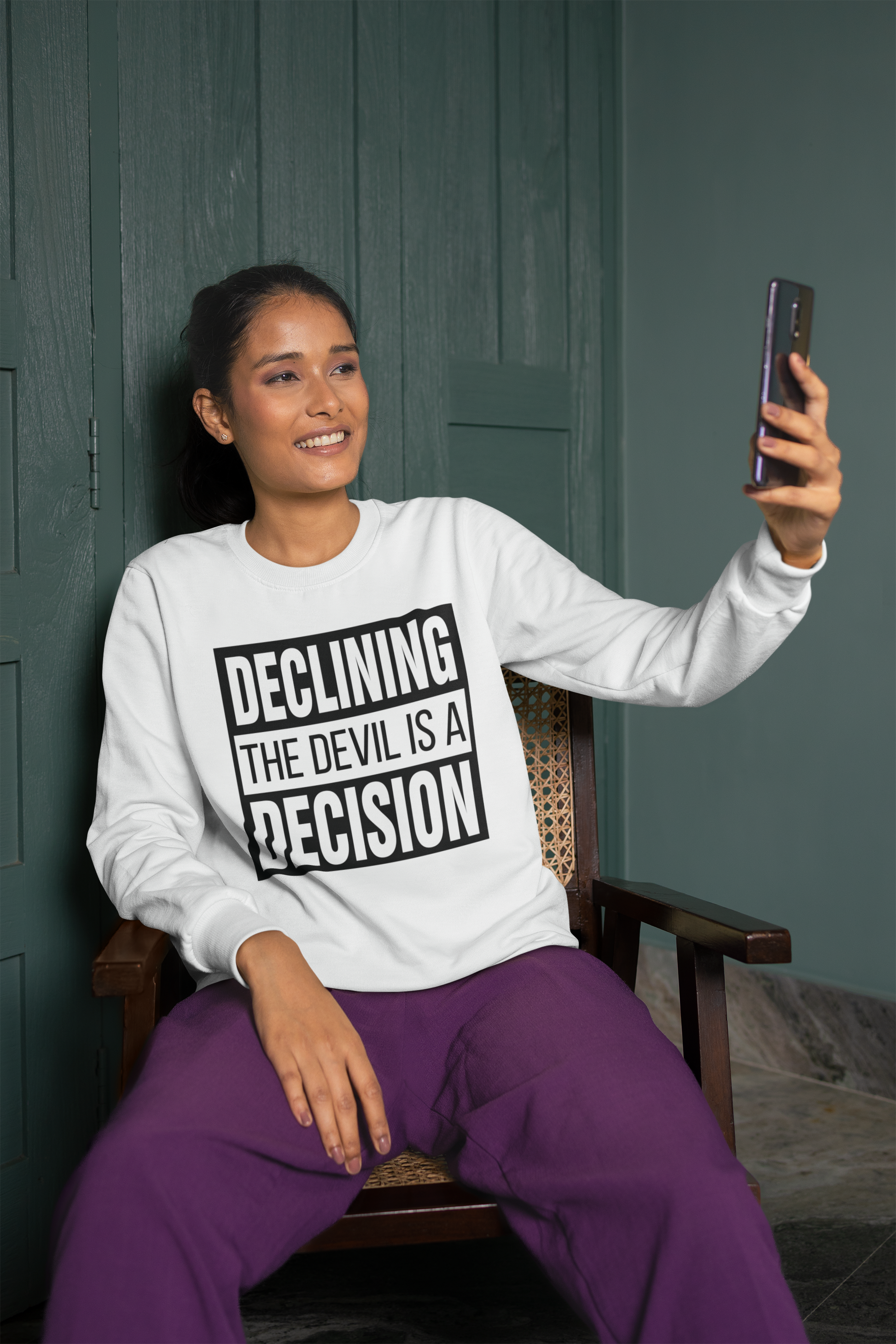 Declining the devil is a decision - Crewneck Sweatshirt